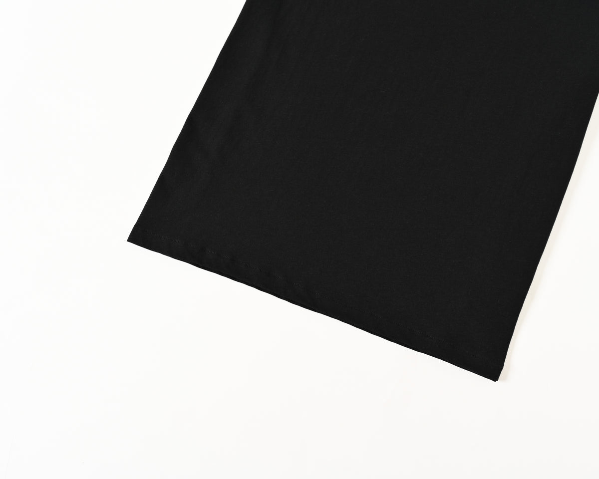 Black Tee